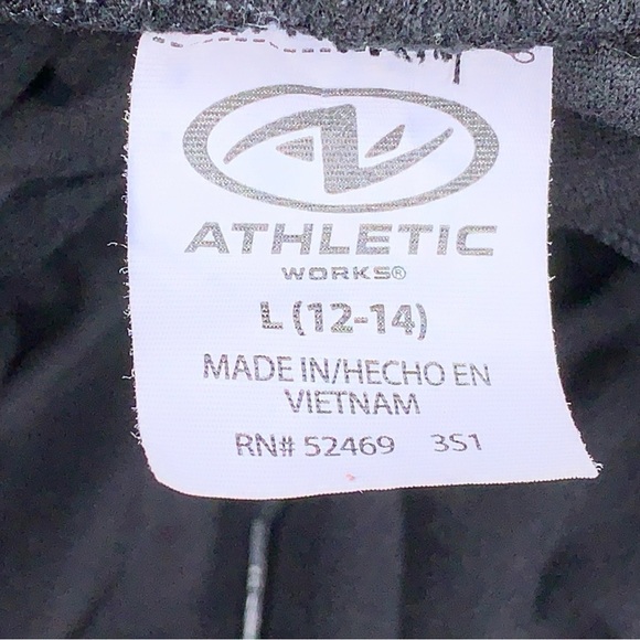 Large Athletic Works Black Activewear Shorts Drawstring Waistband Casual - Picture 8 of 10